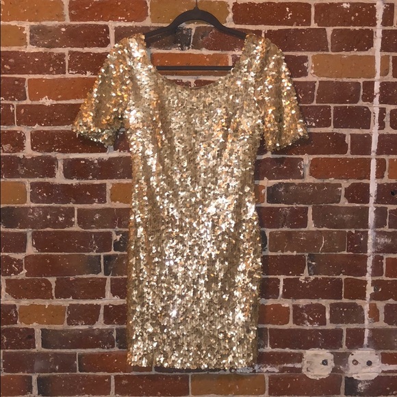 Ark & Co Matte Gold Feather Sequin Short Sleeve Mini Dress Size Small - Picture 2 of 6